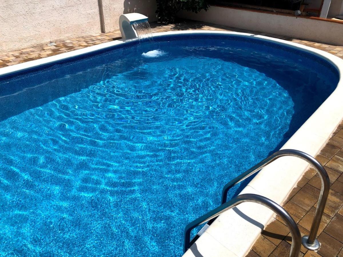 Apartman Matej With Pool Povljana Exteriör bild