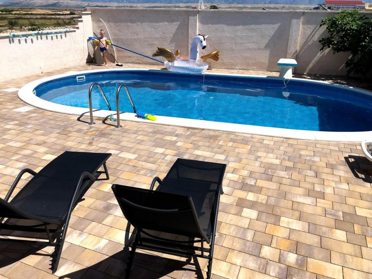 Apartman Matej With Pool Povljana Exteriör bild